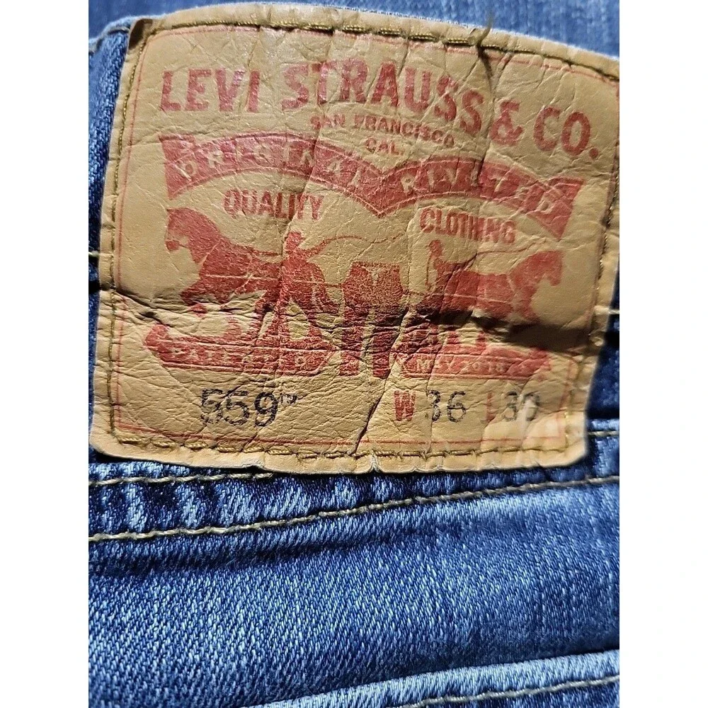 Levis Strauss Mens 559 Tag Size 36 x 30 Dark Wash Straight Leg Denim Jeans